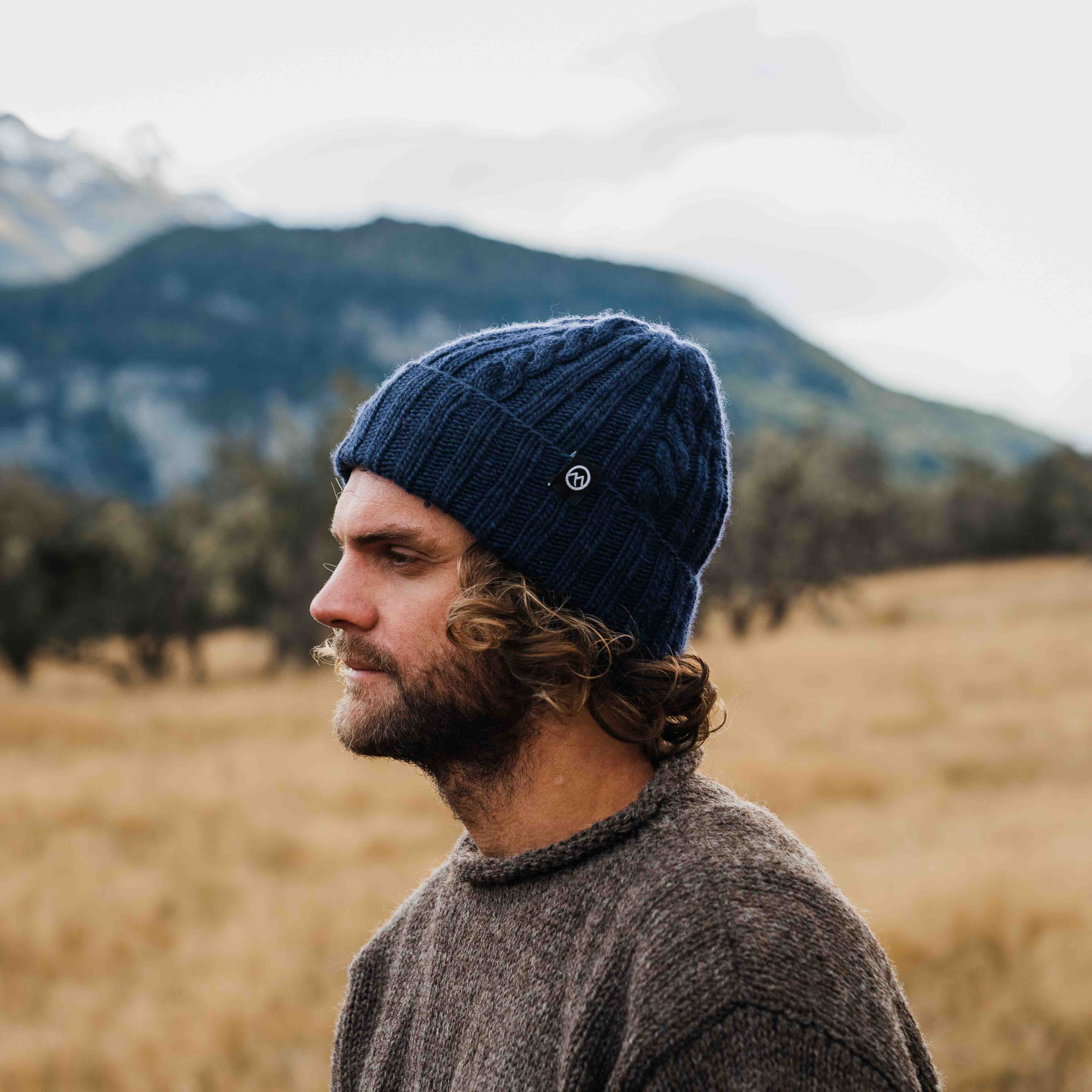 Merino Wool Cable Beanie - Navy