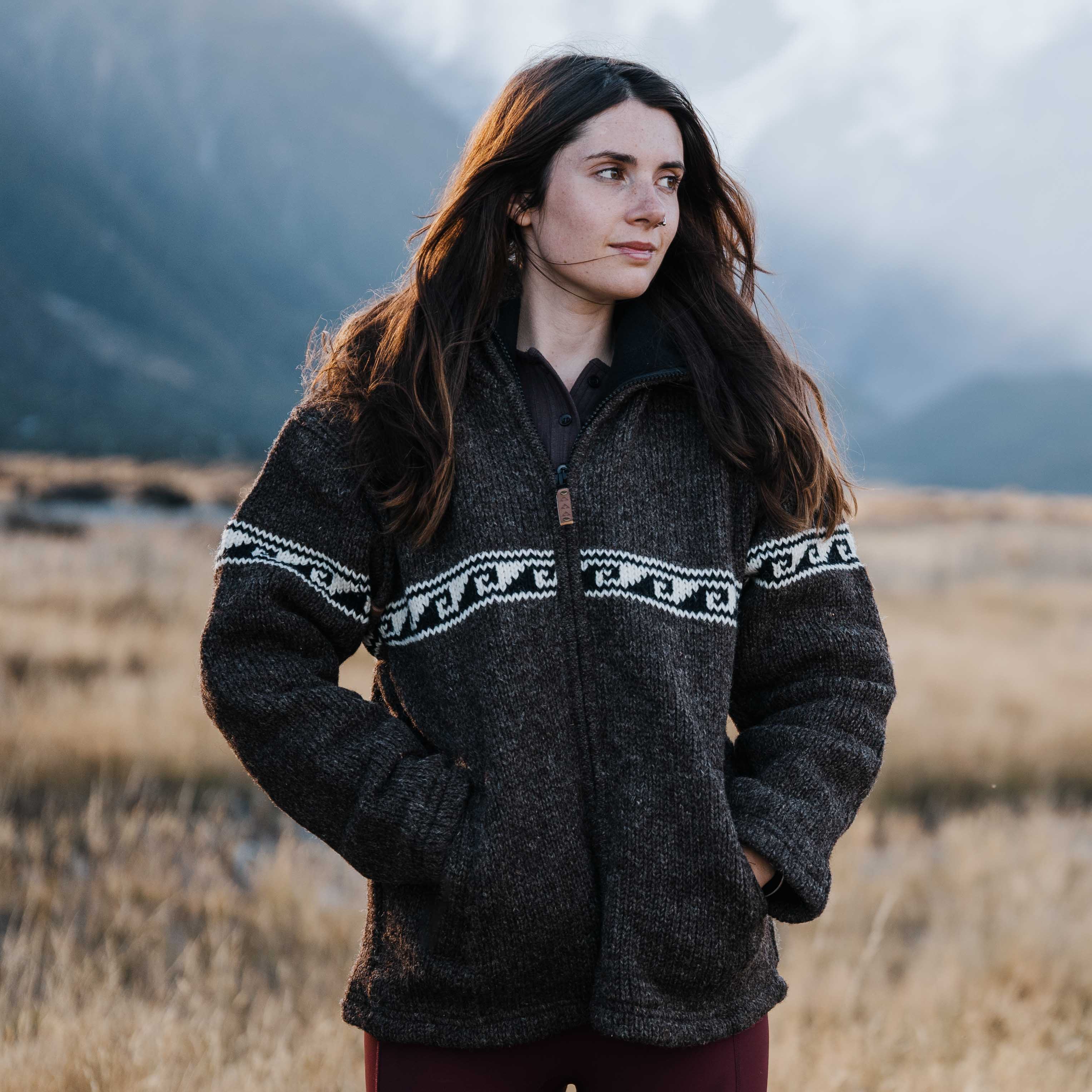 Women's Raglan Wave NZ Wool Jacket - Dark Natural Brown